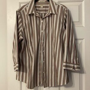 L.L. Bean Wrinkle Free button down 3/4 length sleeve.  Ready to wear